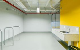 Housi - Metropolitan Sidney Smart Style
